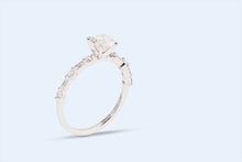 Lade das Bild in den Galerie-Viewer, Ring Rebecca
