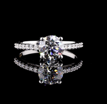 Lade das Bild in den Galerie-Viewer, Ring Ciara
