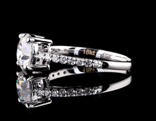 Lade das Bild in den Galerie-Viewer, Ring Ciara
